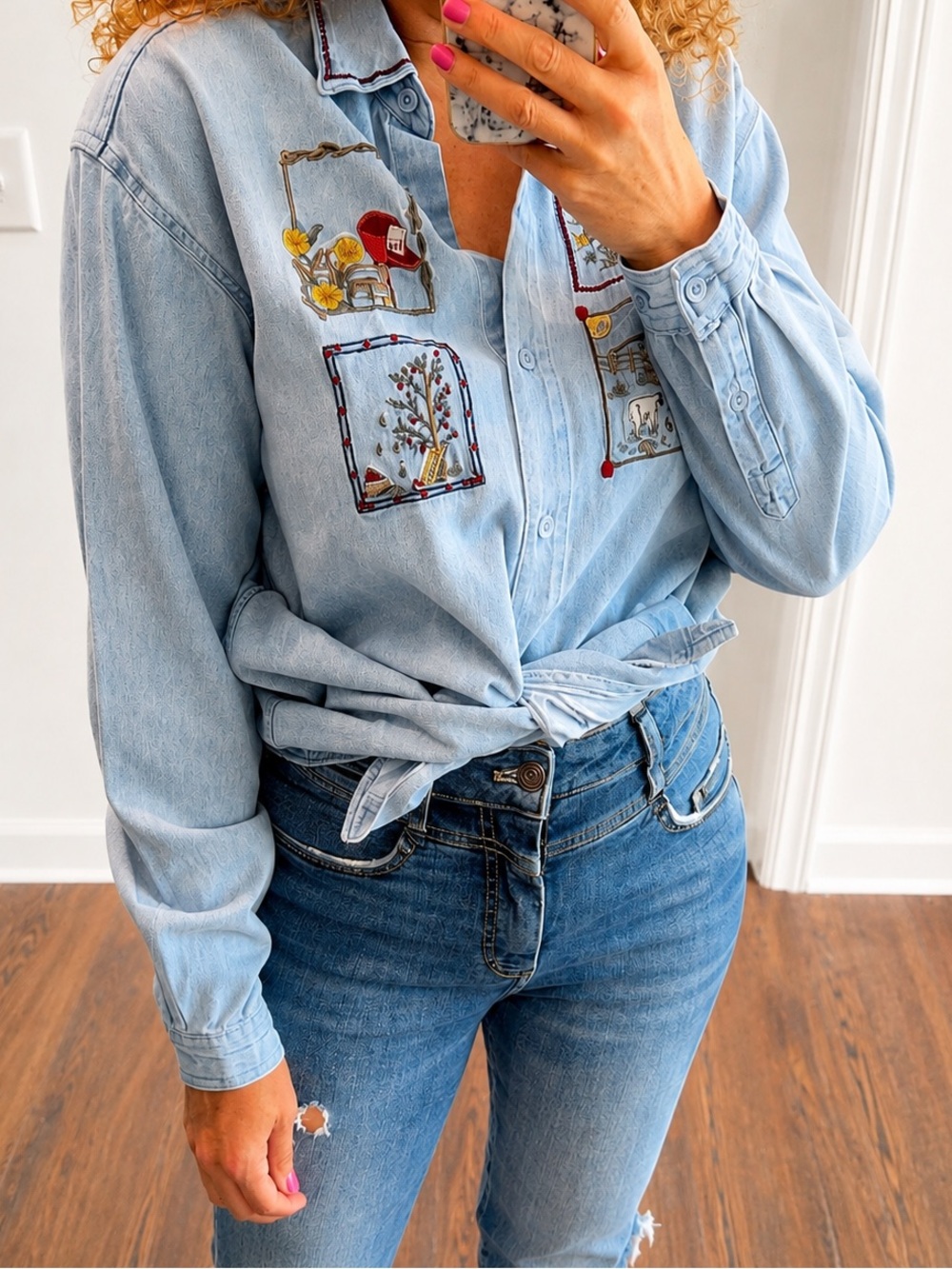 Vintage 90s Denim Button Up Jean Shirt Red barn sunflowers size medium cotton